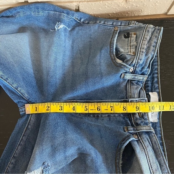 KanCan Women's Mid Rise Distressed Skinny Jeans Medium Wash Size 26 stretch - Picture 7 of 9